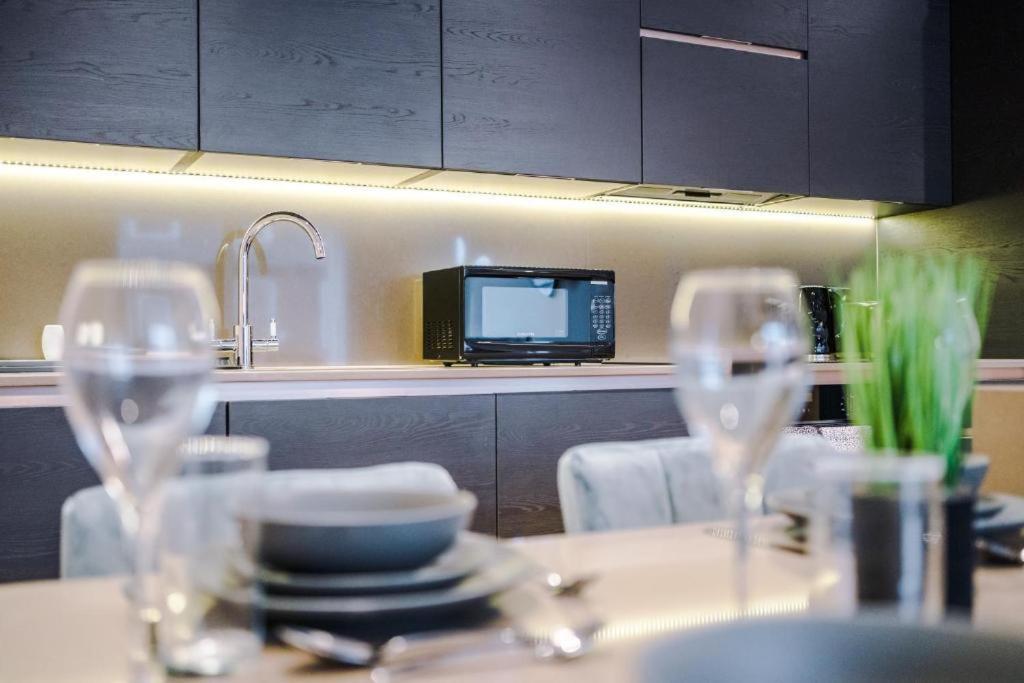 Exquisite Central York Abode Sleeps 6! エクステリア 写真