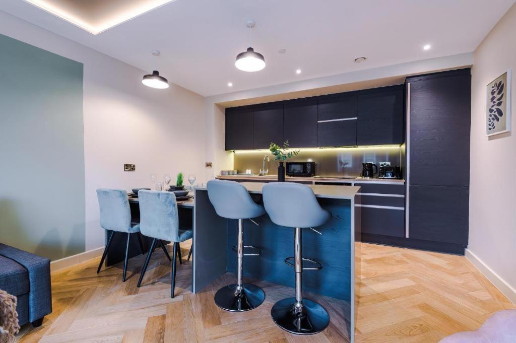 Exquisite Central York Abode Sleeps 6! エクステリア 写真
