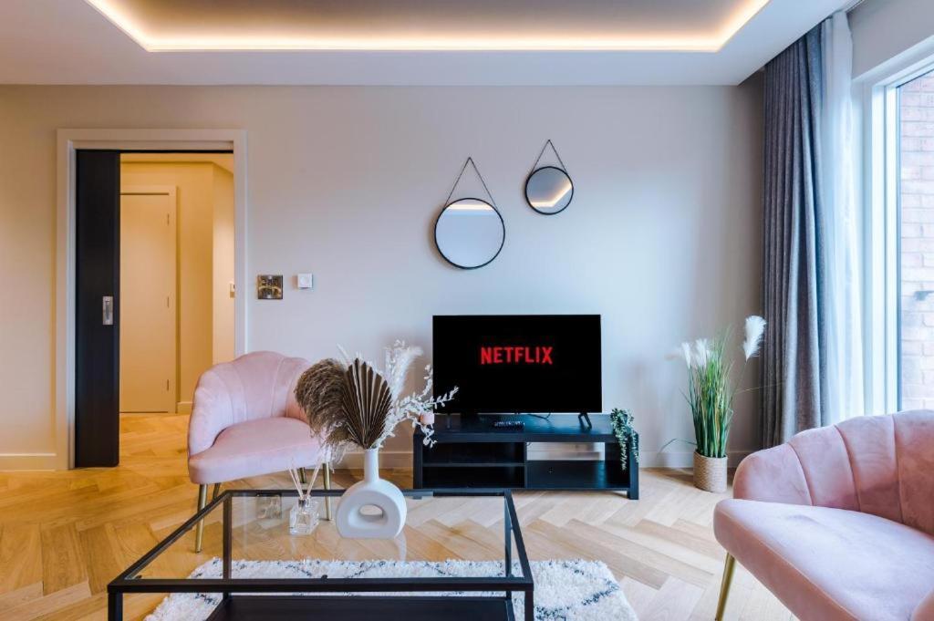 Exquisite Central York Abode Sleeps 6! エクステリア 写真