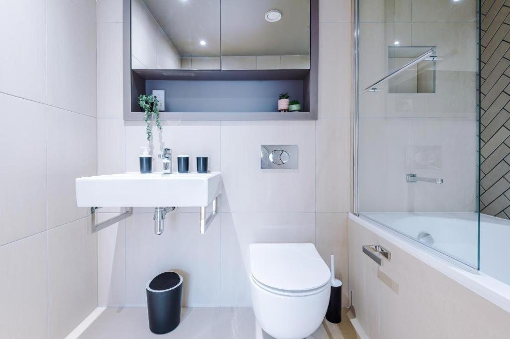 Exquisite Central York Abode Sleeps 6! エクステリア 写真
