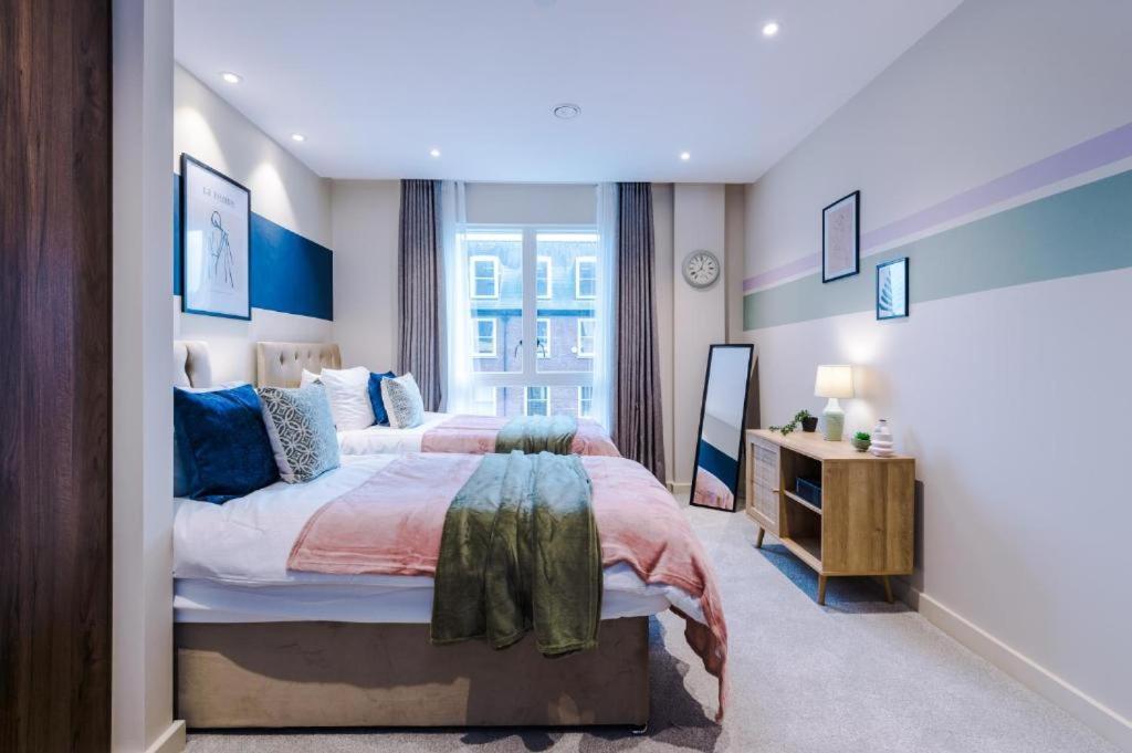 Exquisite Central York Abode Sleeps 6! エクステリア 写真
